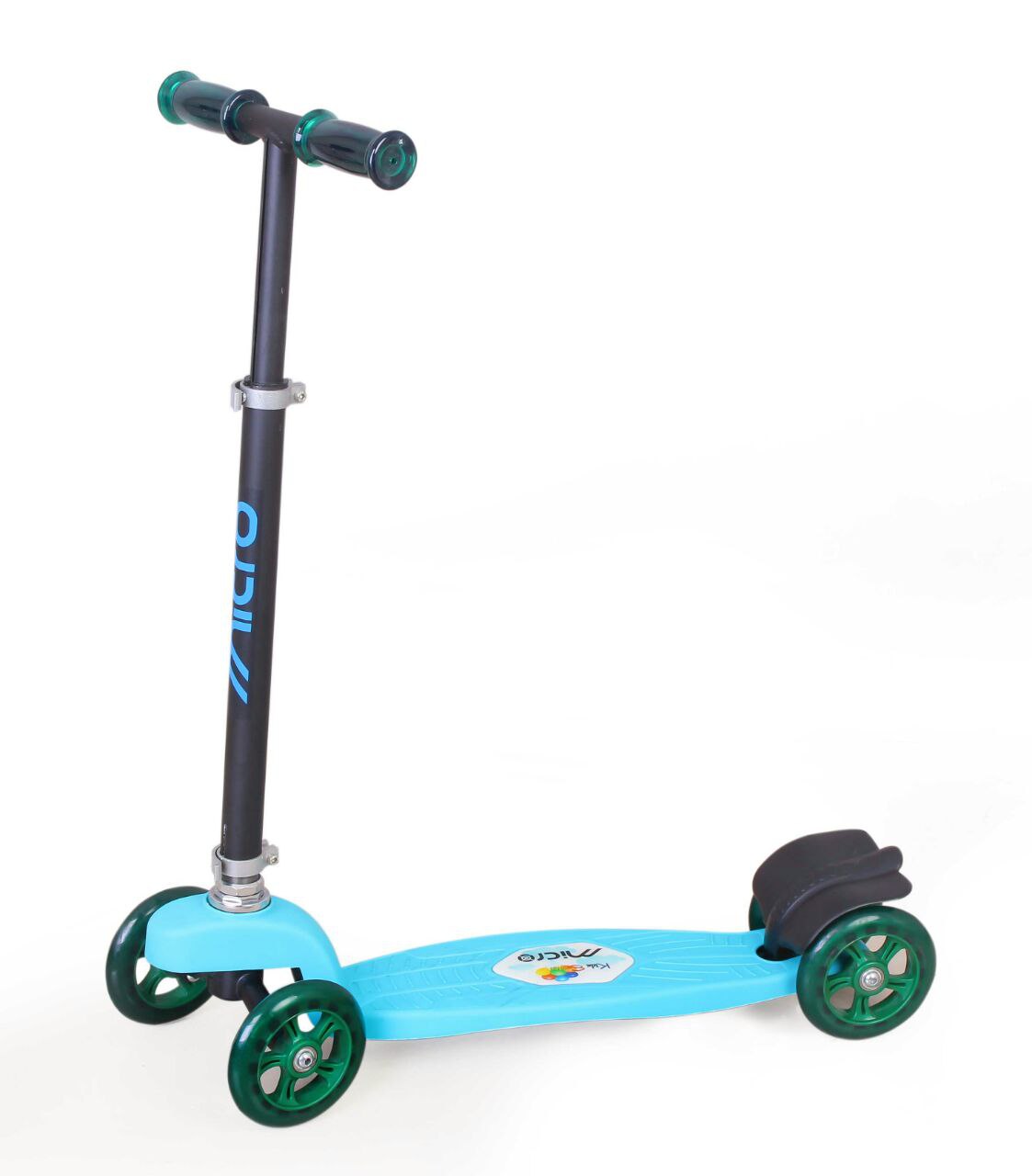 اسکوتر چهارچرخ چراغ دار