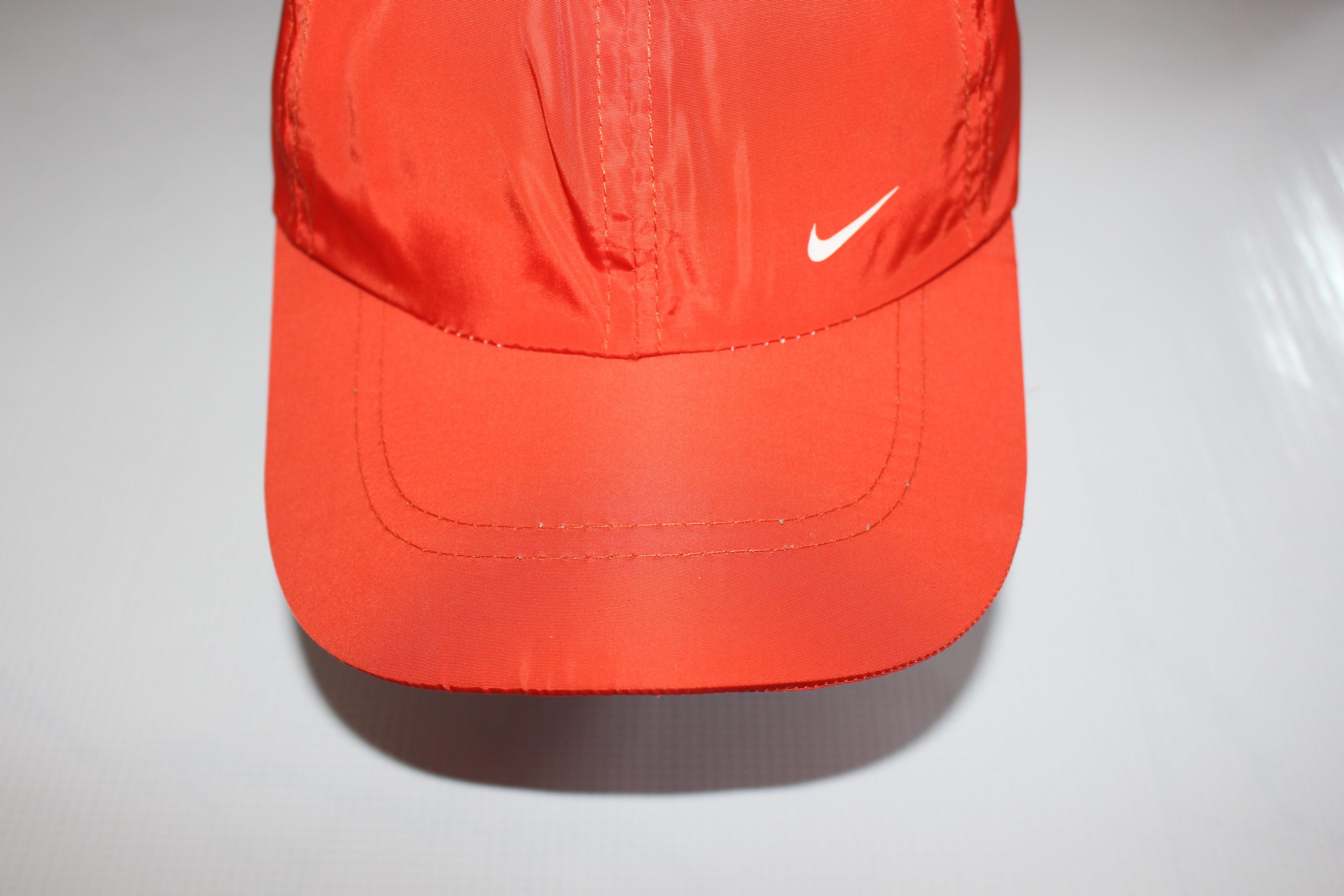 کلاه نایکی تاسلون