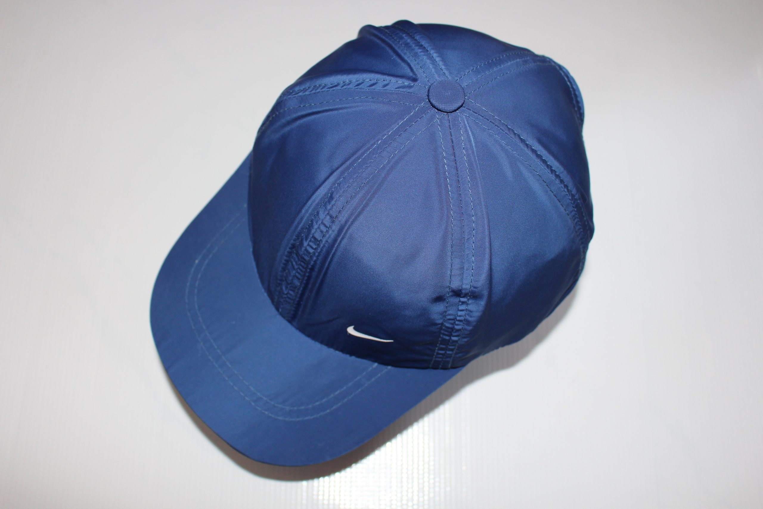 کلاه نایکی تاسلون