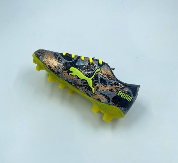 کفش فوتبال پوما بچگانه