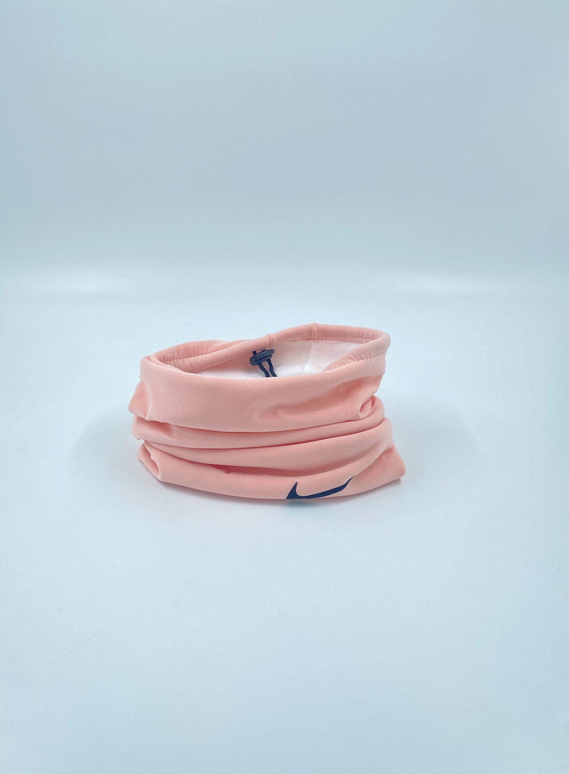 اسکارف صورتی تیره نایک 2