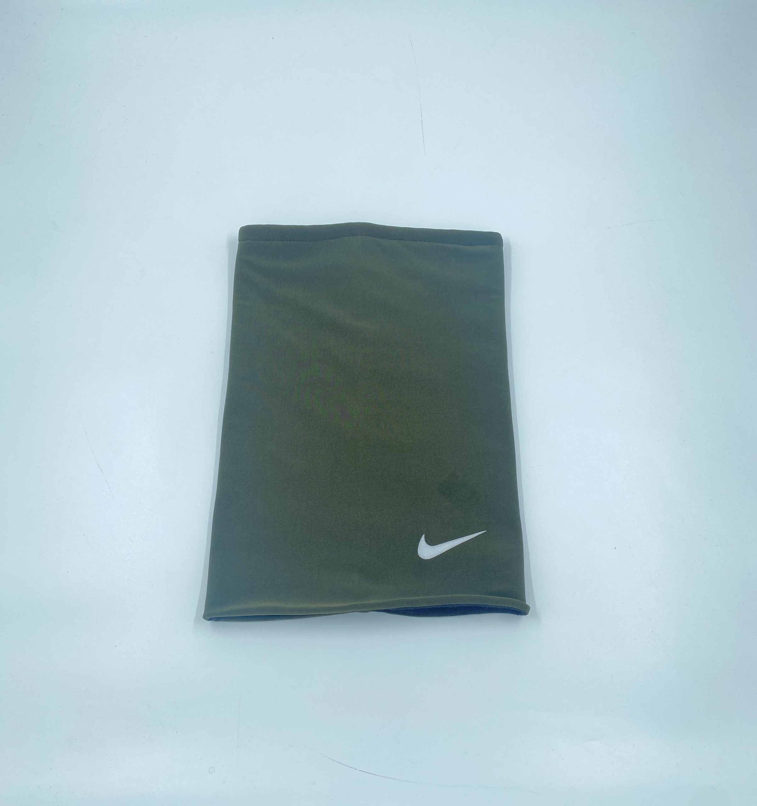 اسکارف سبز نایک 3