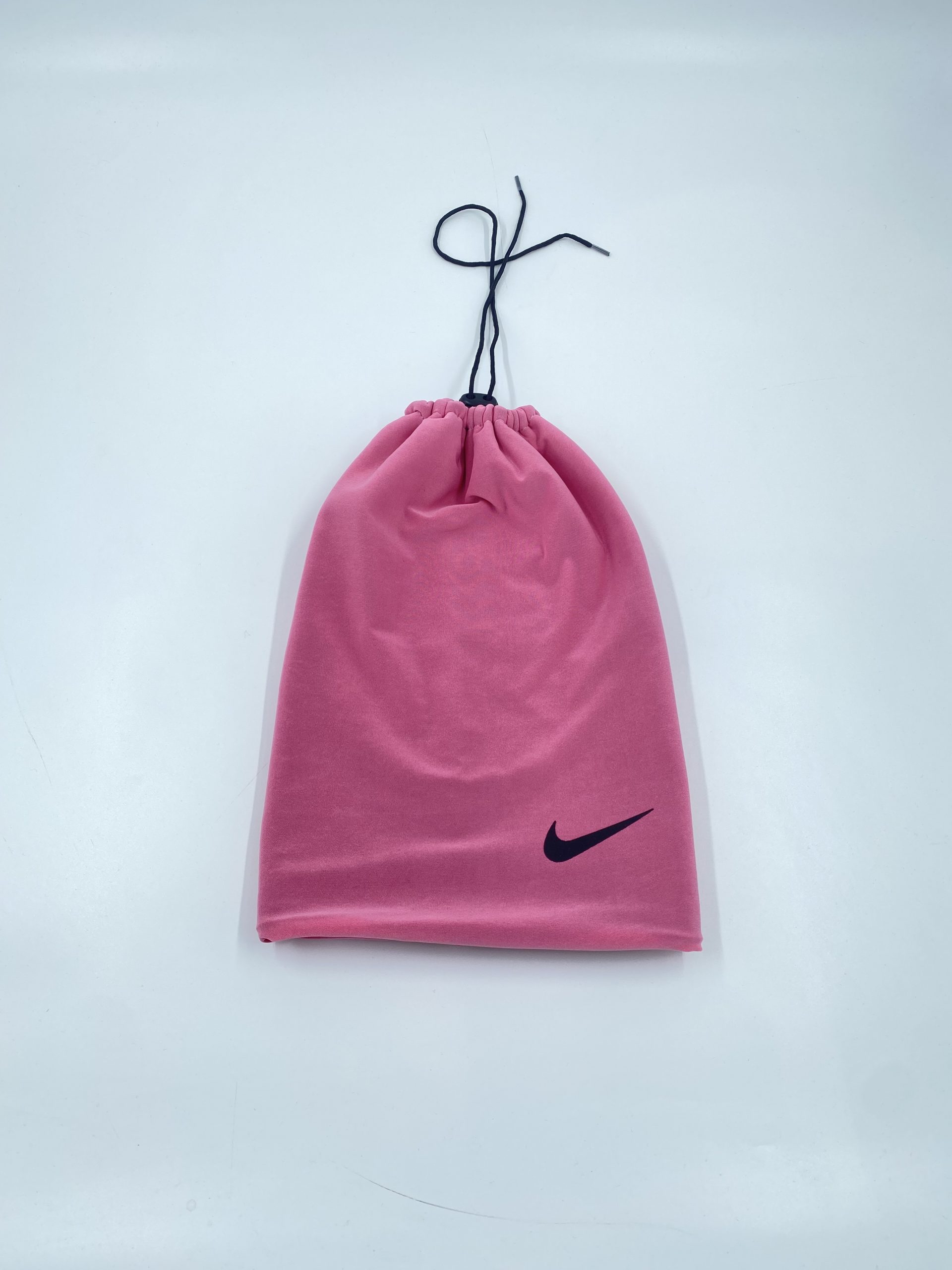 اسکارف نایک