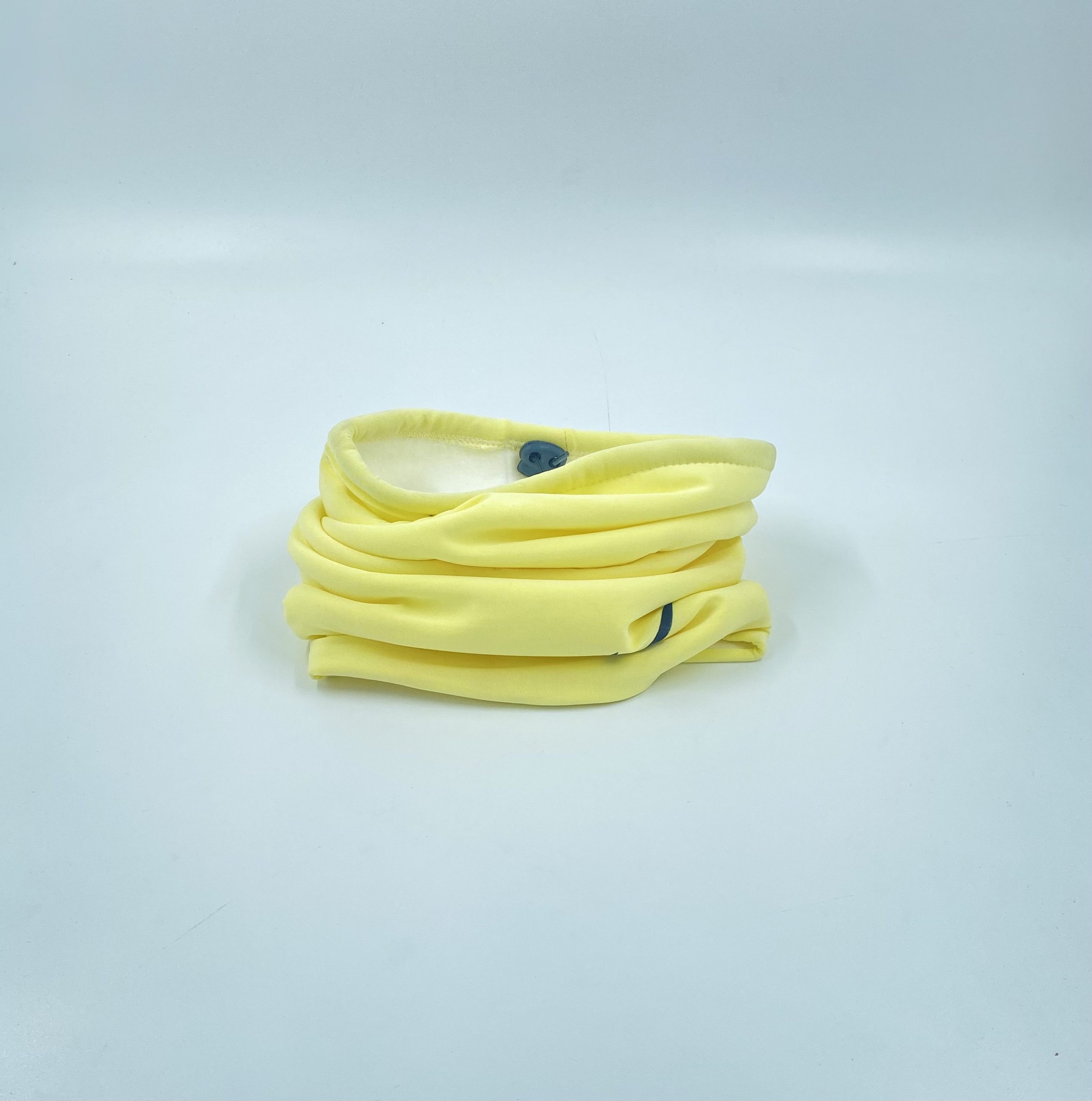 اسکارف زرد نایک2