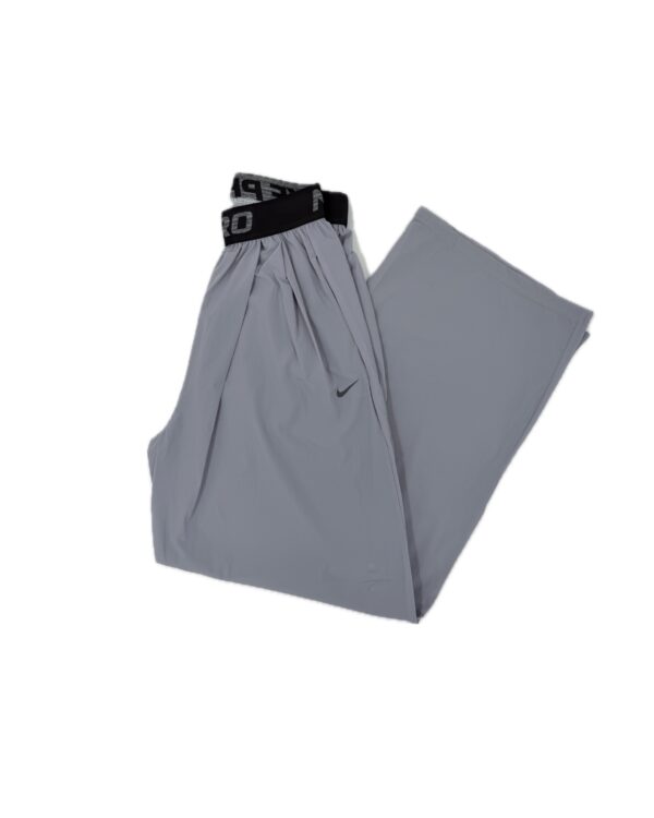 اسلش زنانه Nike pro